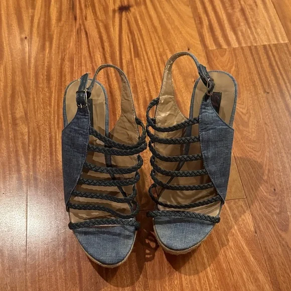 2000s Stylish Denim Wedge Sandals - Picture 2 of 4